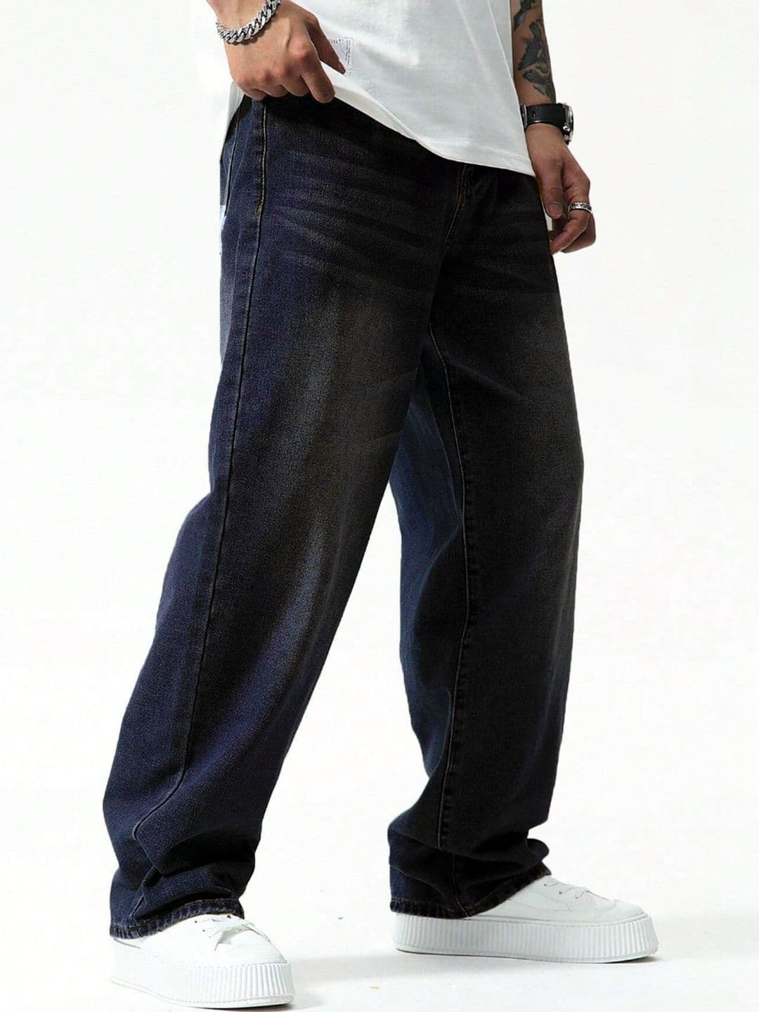 LERIYA FASHION Men Relaxed Fit High-Rise Light Fade Stretchable Jeans - view 1