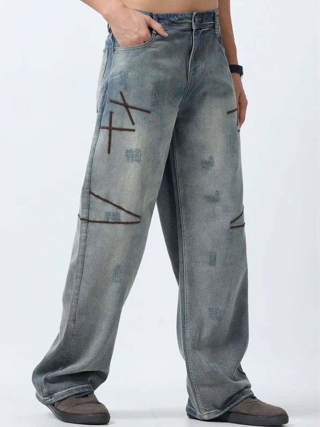 LERIYA FASHION Men Relaxed Fit Mid-Rise Mildly Distressed Light Fade Stretchable Jeans - view 1