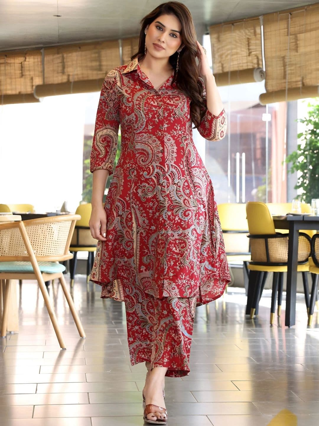 Tabeedah Women Paisley Printed Regular Kurta with Trousers - view 1