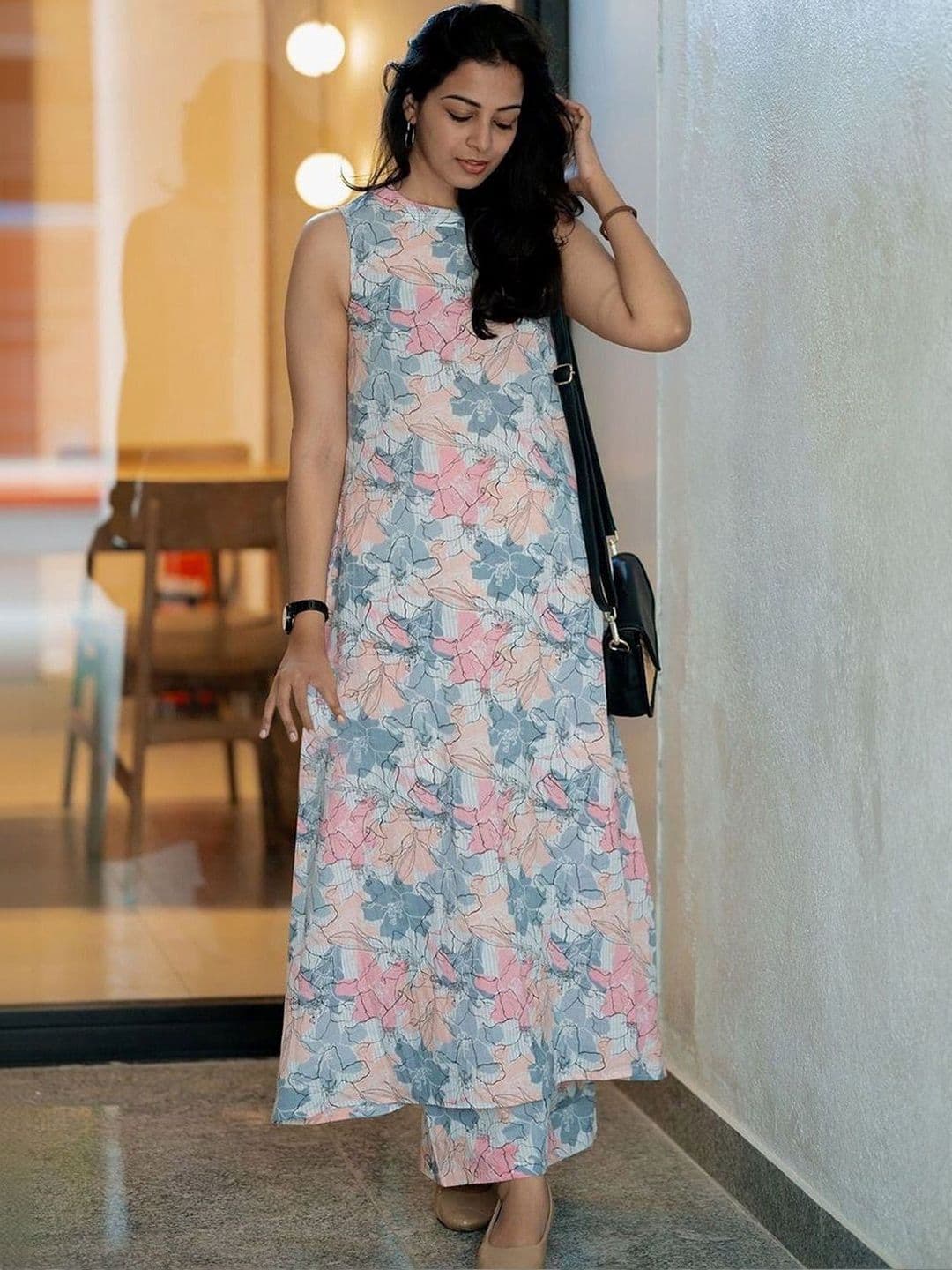 iEthniya Women Floral Printed Regular Kurta with Palazzos - view 1