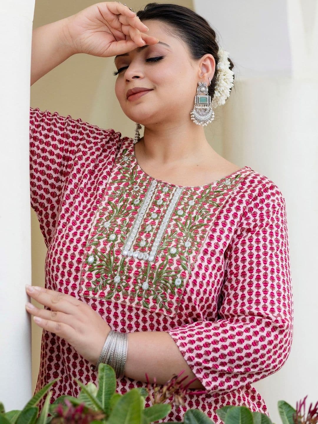 Pjyot by surhi Women Ethnic Motifs Printed Mirror Work Kurta - view 1