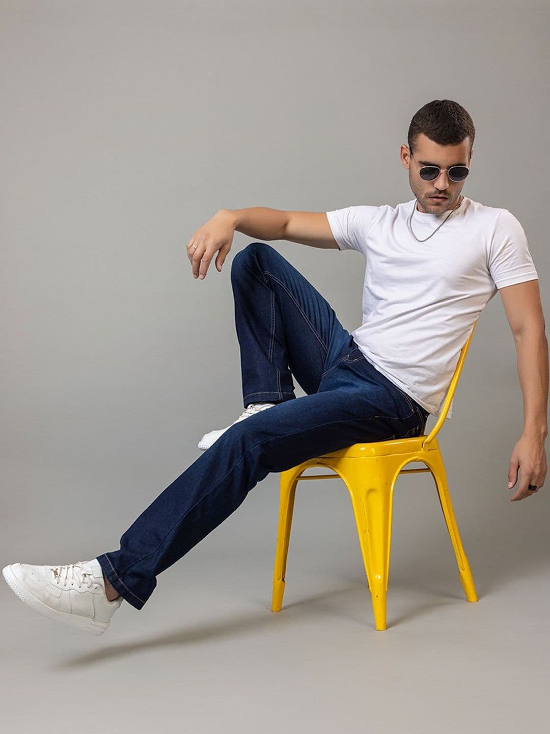 Club York Men Straight Fit Mid-Rise Light Fade Jeans - view 1