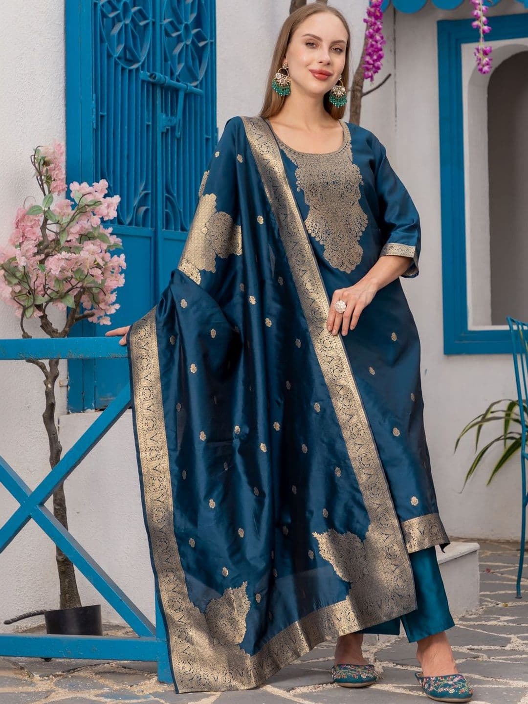 Twika Women Regular Kurta with Trousers & With Dupatta - view 1
