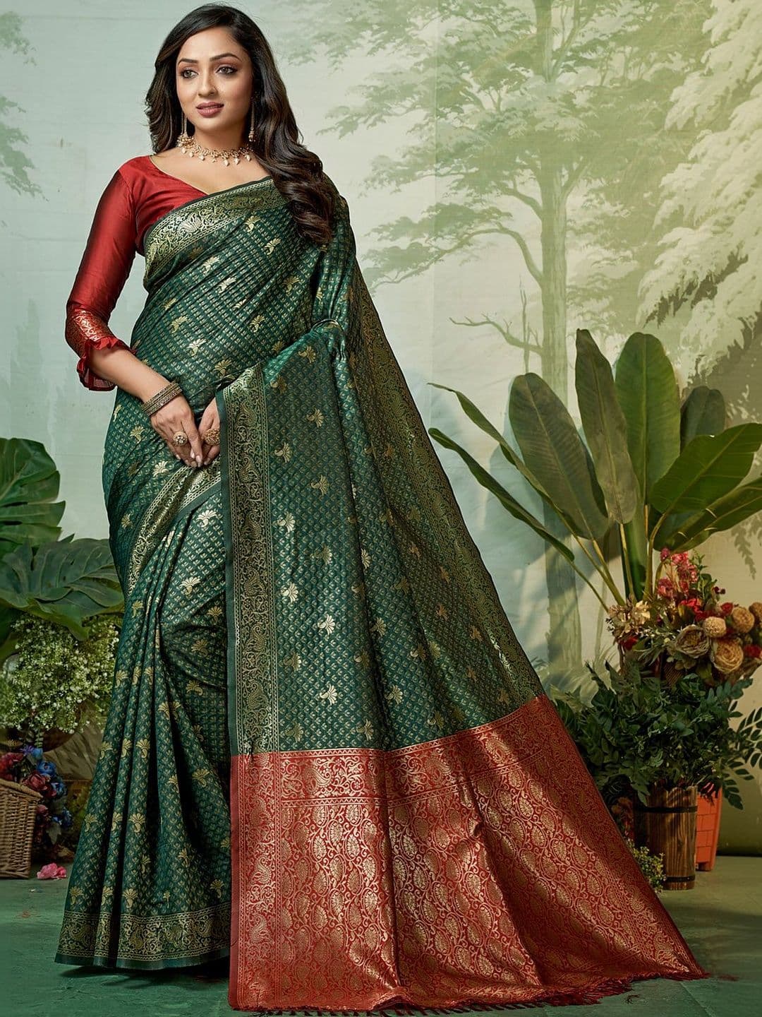 SURUKH Ethnic Motifs Zari Silk Blend Heavy Work Banarasi Saree - view 1