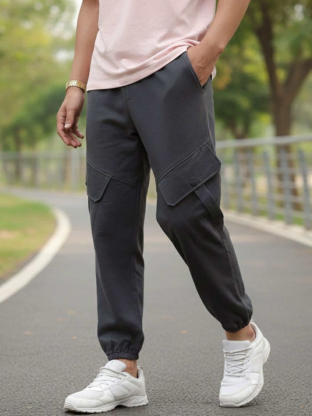 Bewakoof AIR Men Grey Super Loose Fit Cargo Joggers - view 1