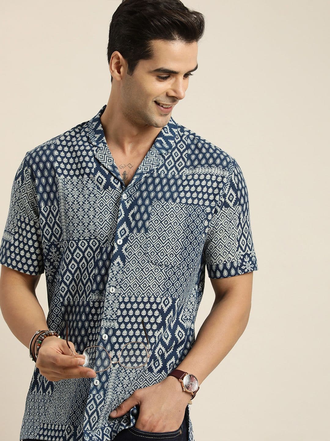 Taavi Men Navy Blue & Off-White Indigo Printed Pure Cotton Casual Shirt - view 1