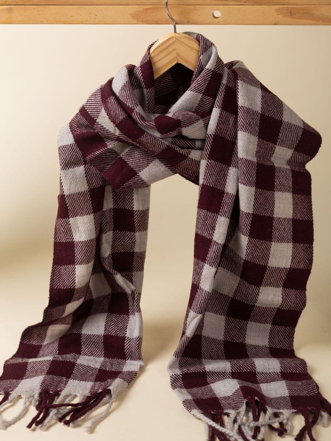 KUSVAA Unisex Aakrit Woolen Muffler - view 1