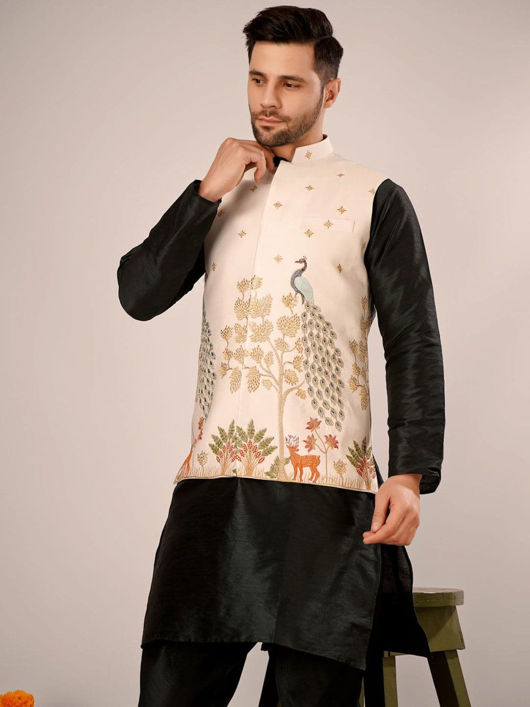 Wintage Men Embroidered Nehru Jacket - view 1