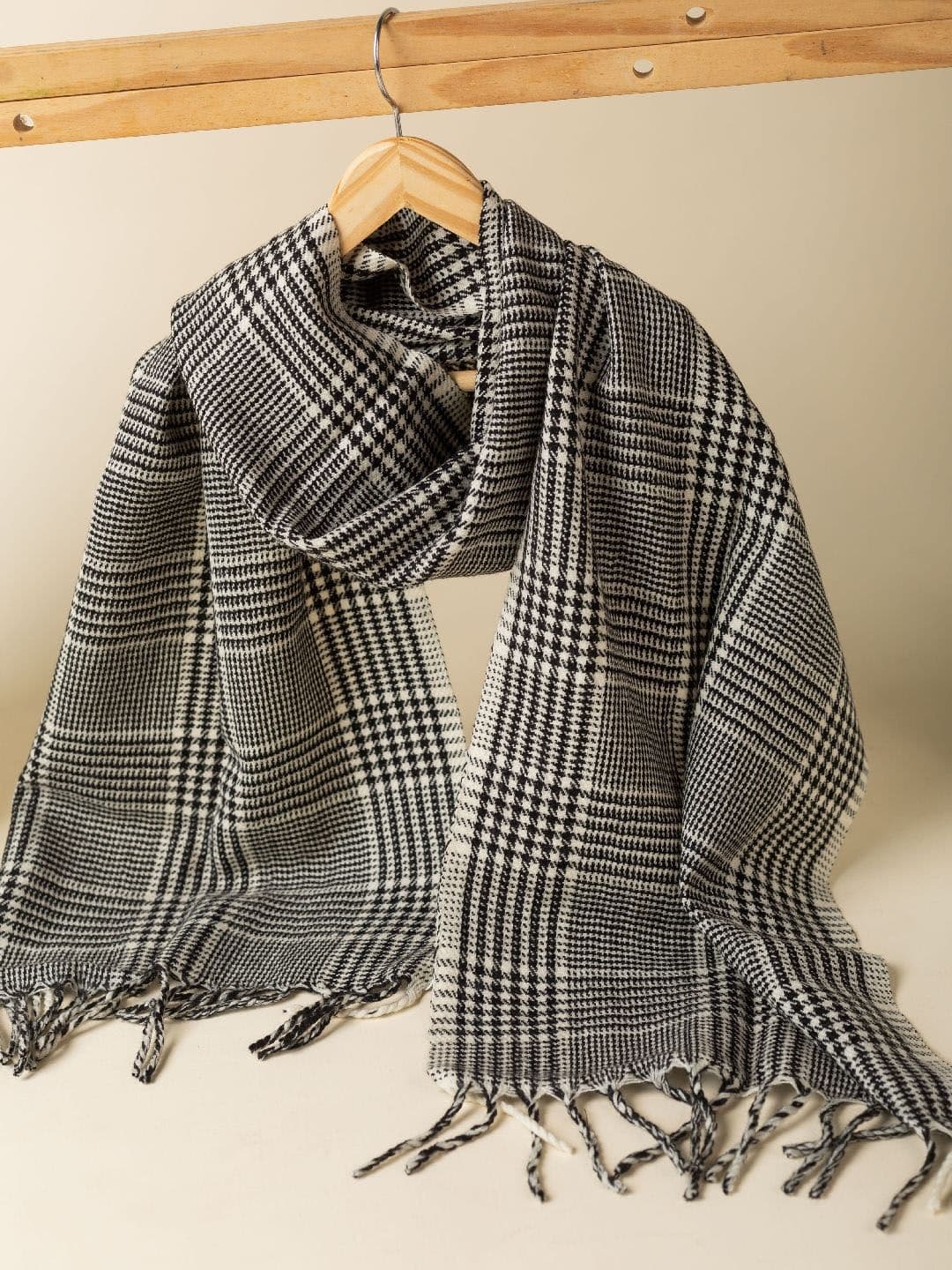 KUSVAA Unisex Checked Merino Arjun Woolen Muffler - view 1
