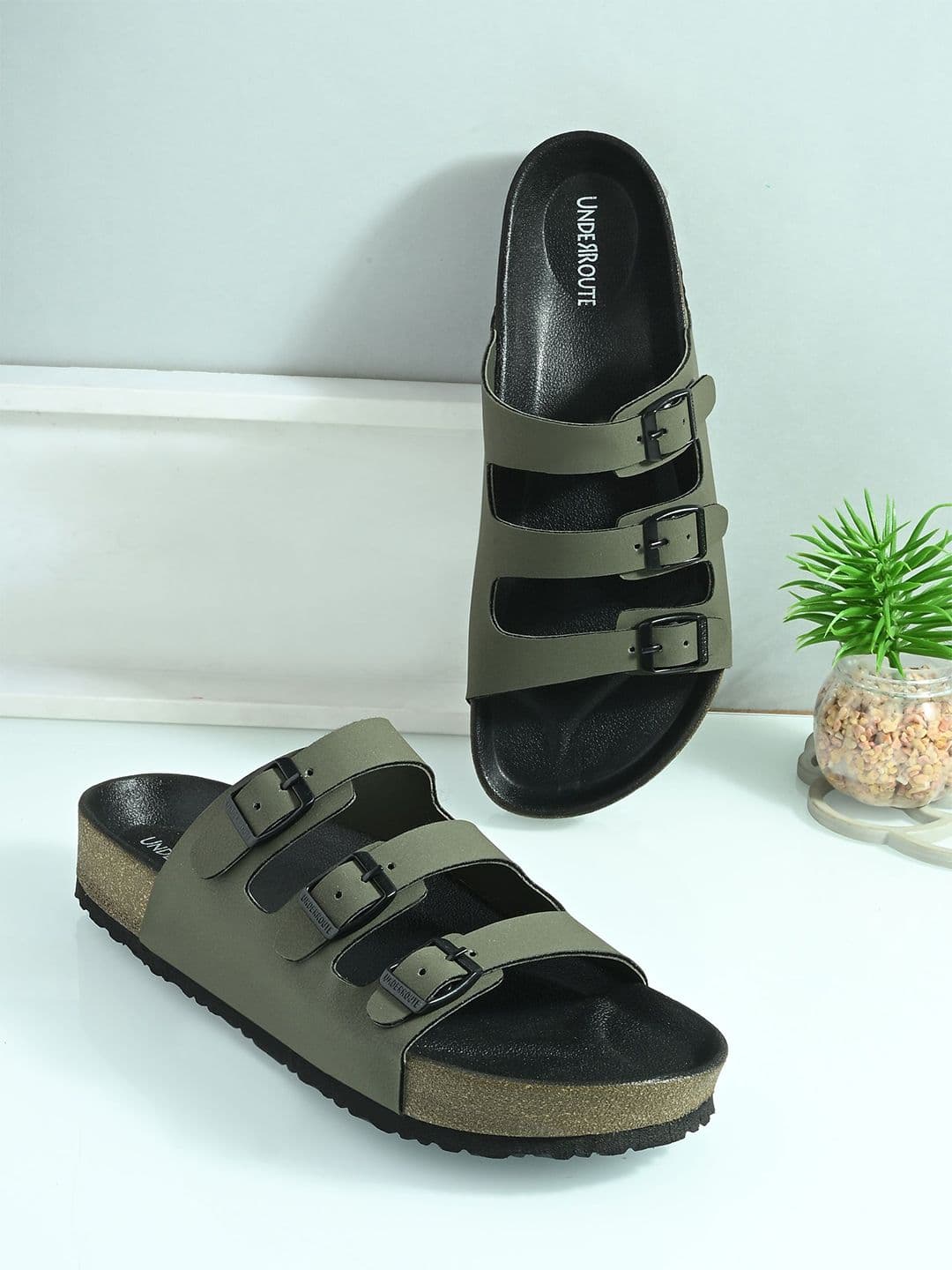 UNDERROUTE Men Comfort Sandals - view 1