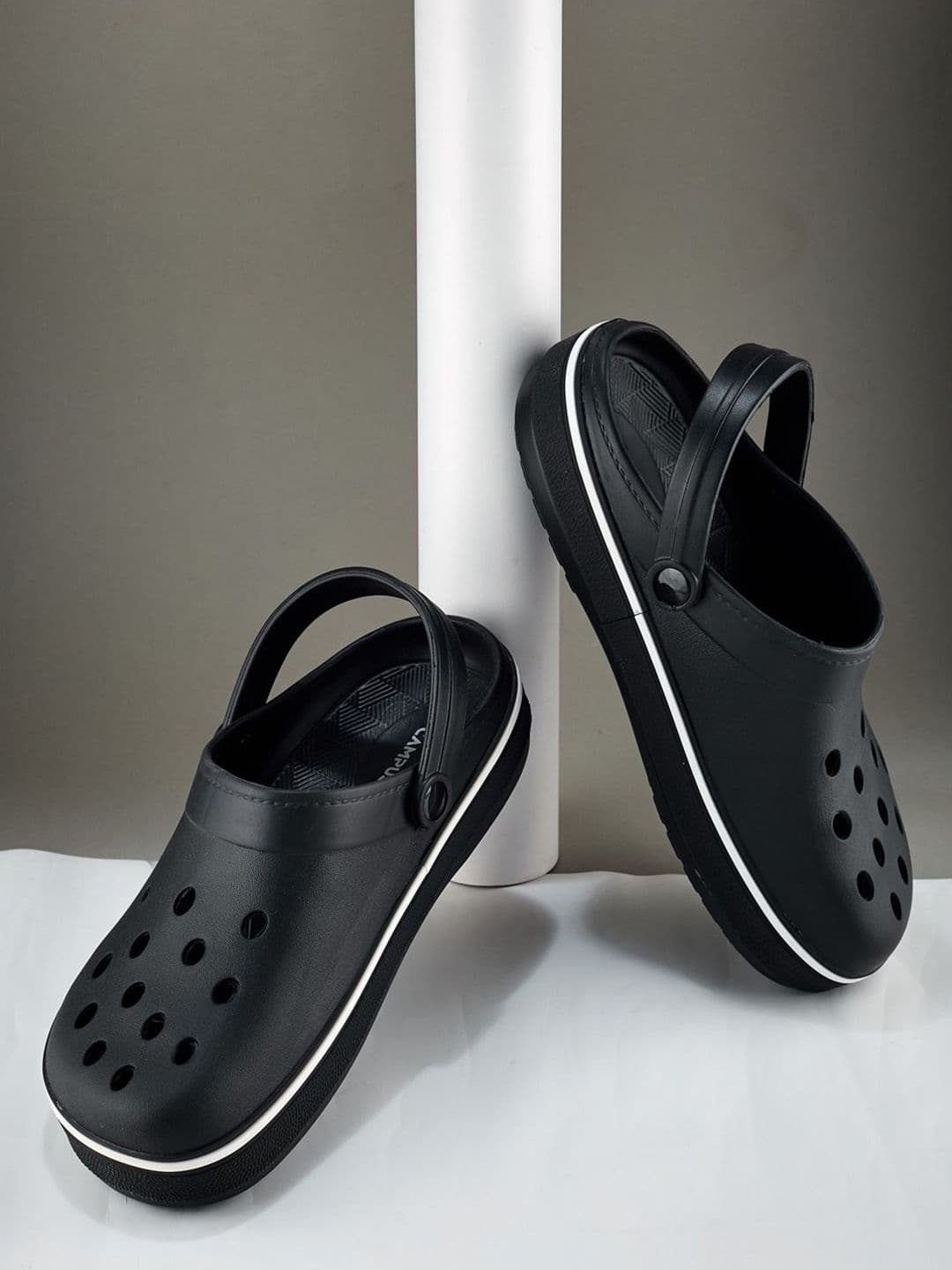 Campus Men GC-4026 Self Design Clogs - view 1