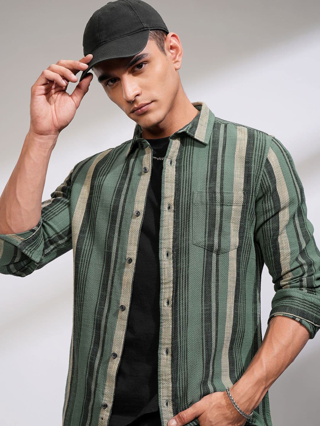 HIGHLANDER Men Slim Fit Opaque Striped Casual Shirt - view 1