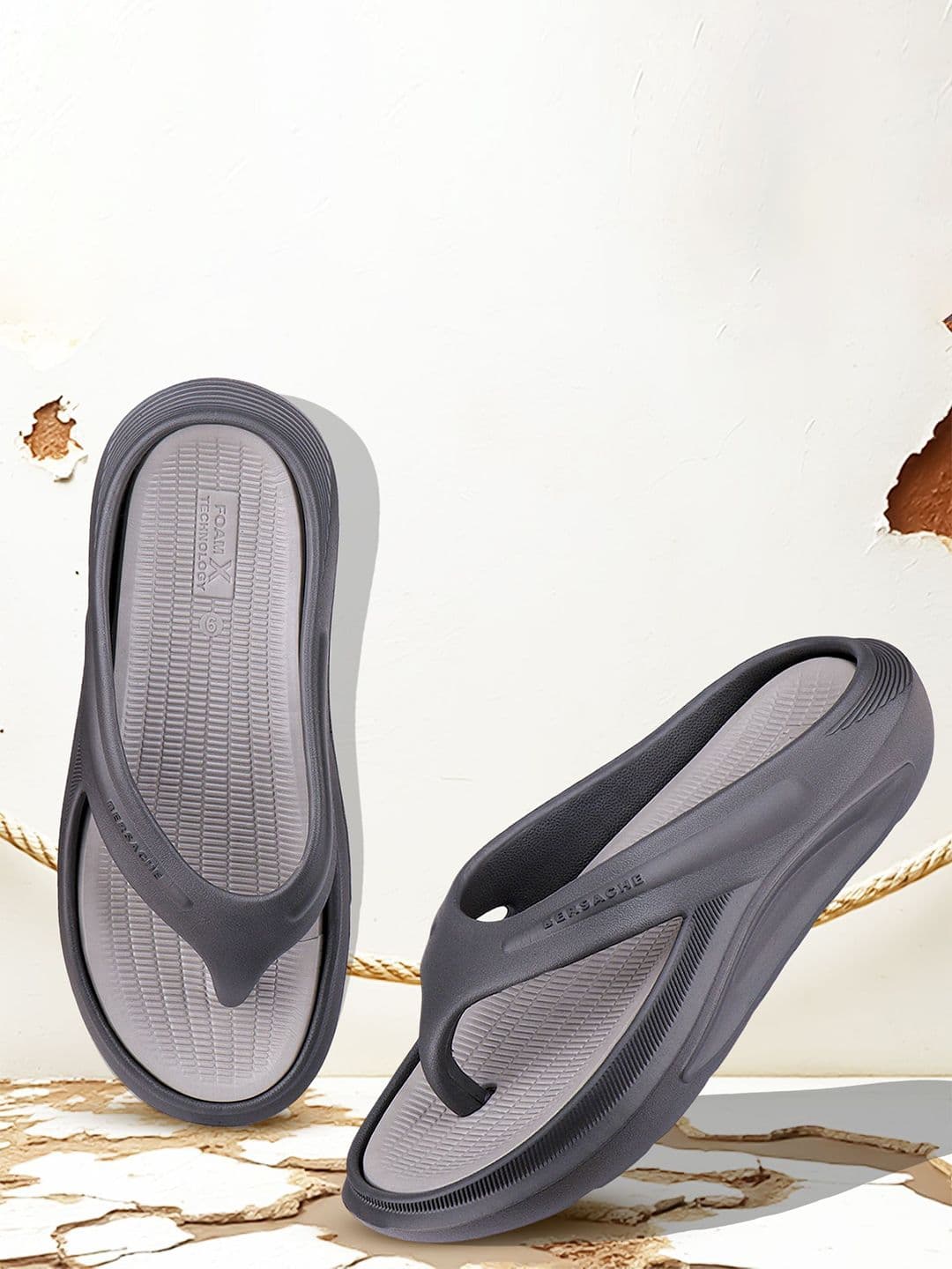 BERSACHE Men Rubber Thong Flip-Flops - view 1