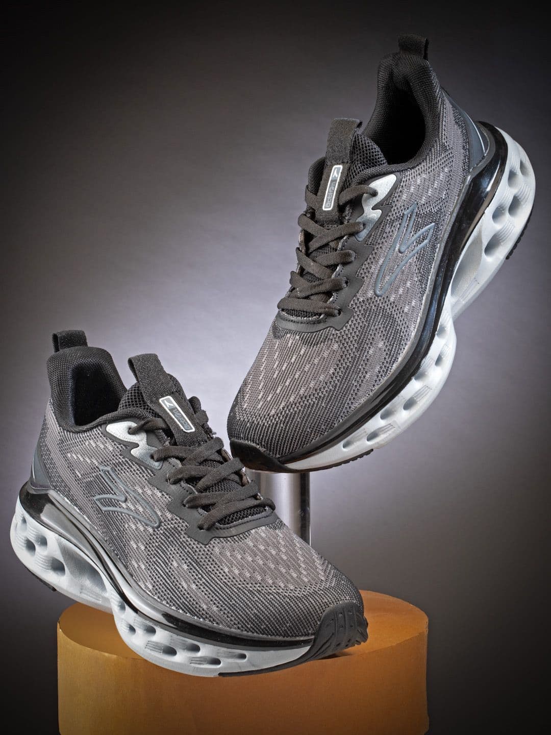 Action Men Mesh Running Non-Marking Shoes - view 1