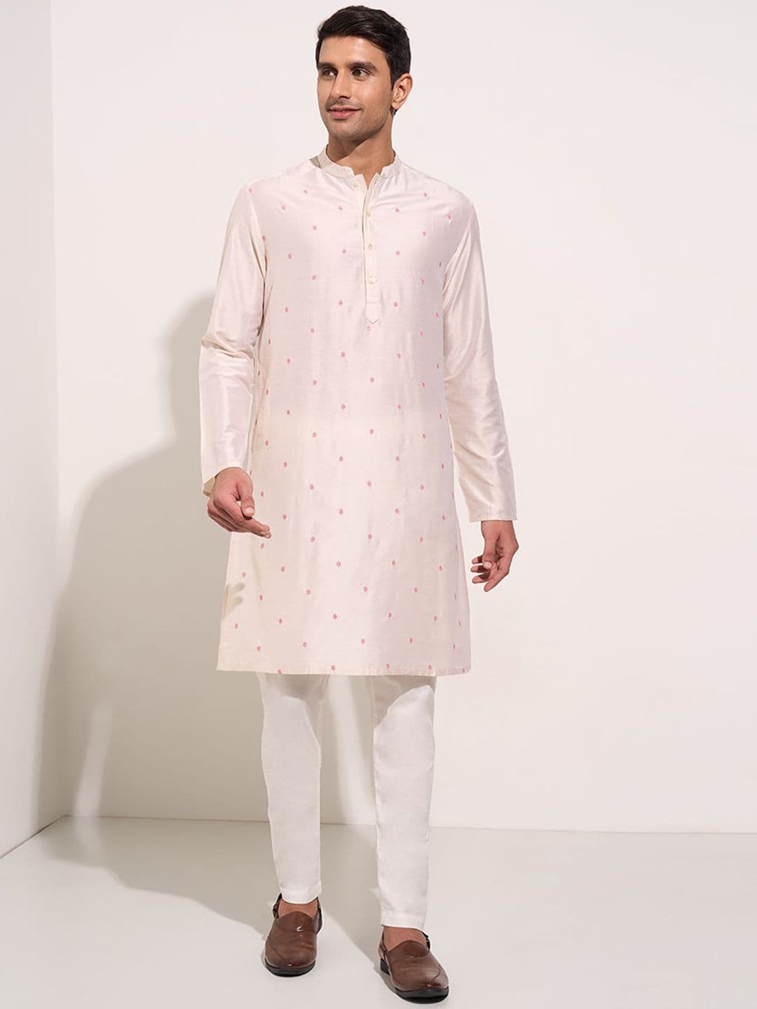 indus route by Pantaloons Ethnic Motifs Printed Mandarin Collar Straight Kurta - view 1