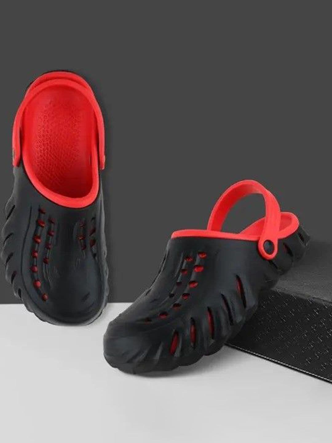 PENNEN Men Self-Design Clogs - view 1