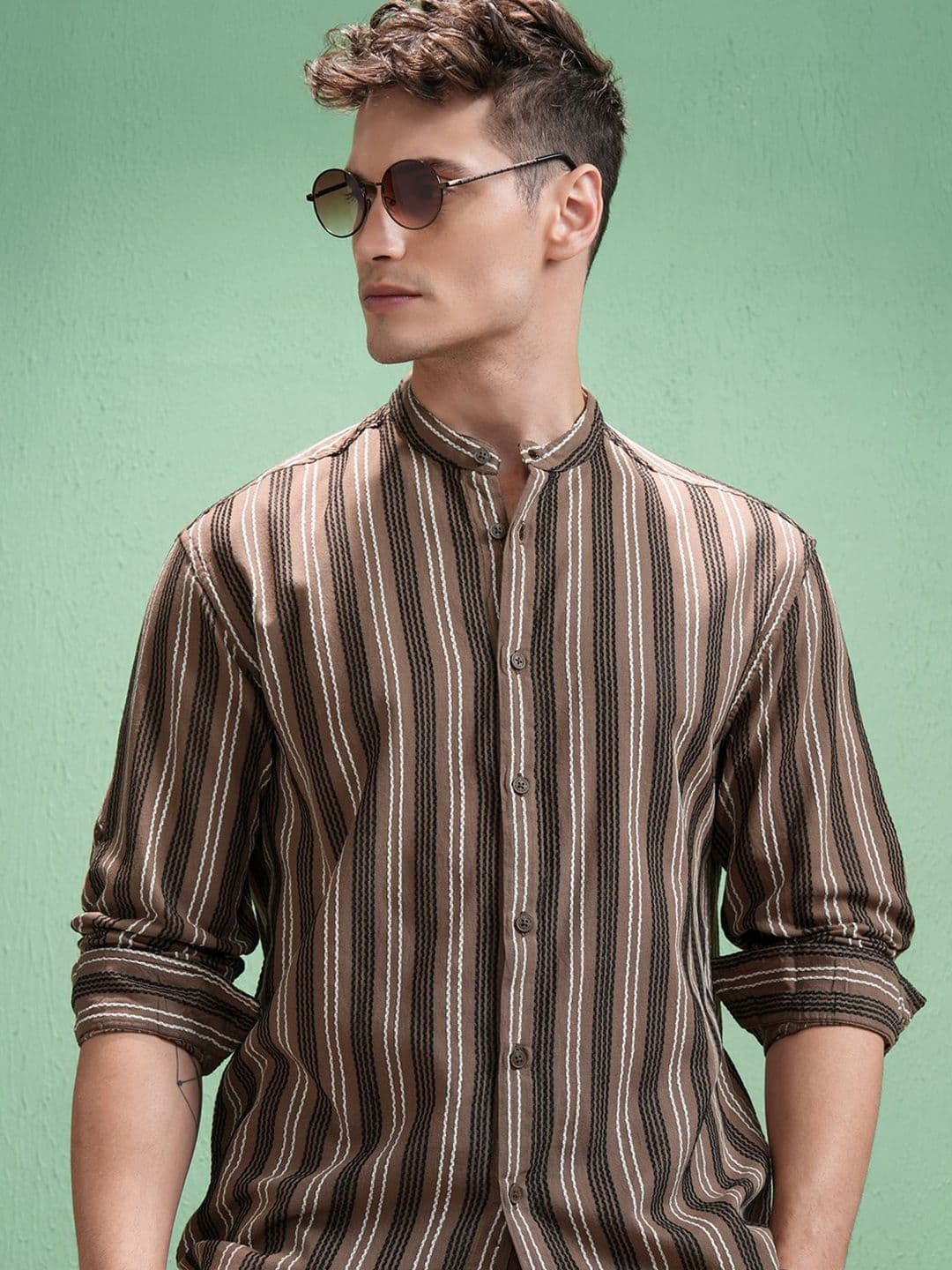 HIGHLANDER Men Opaque Striped Casual Relaxed Fit Shirt - view 1