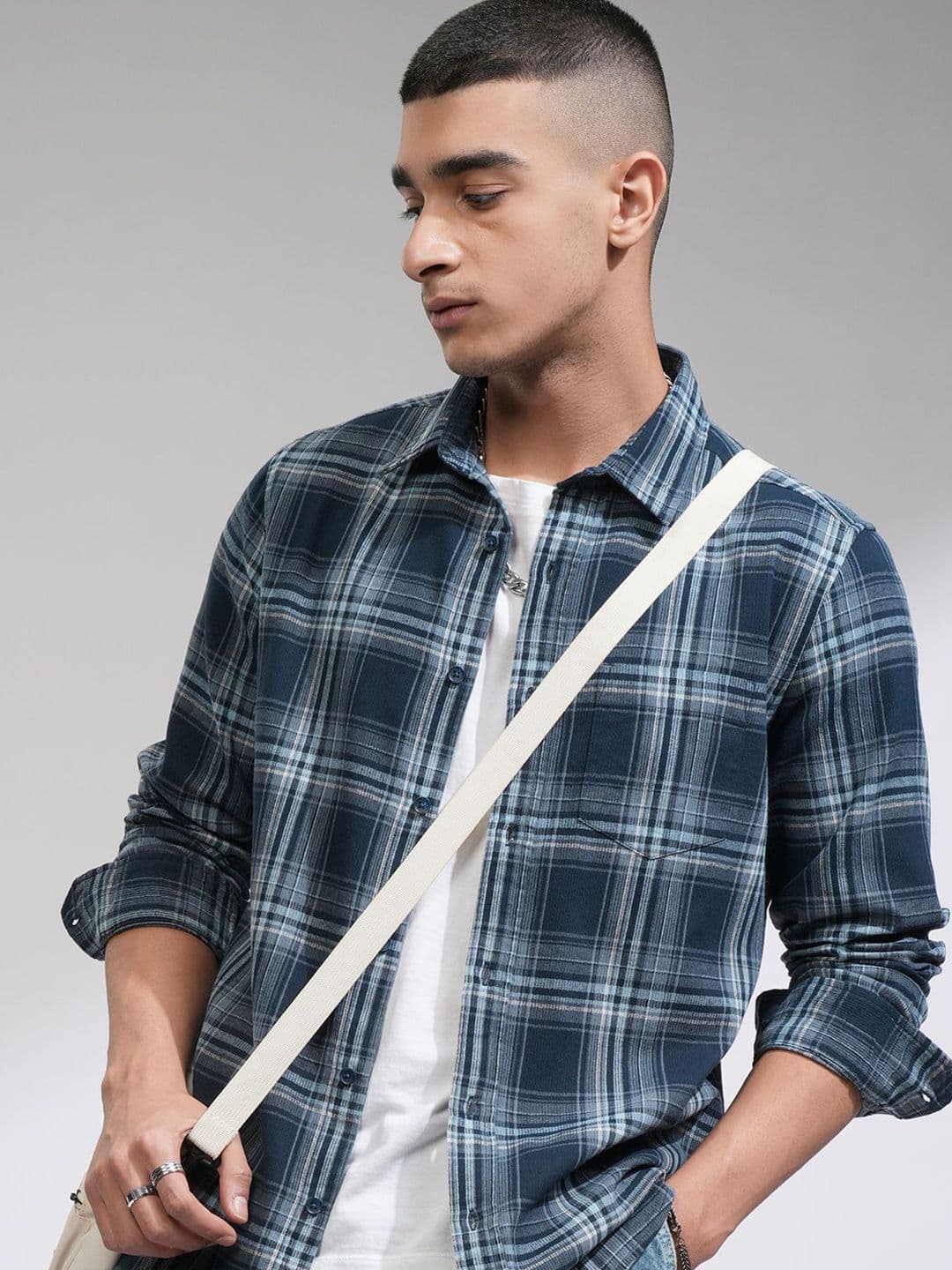 HIGHLANDER Men Opaque Checked Casual Relaxed Fit Shirt - view 1