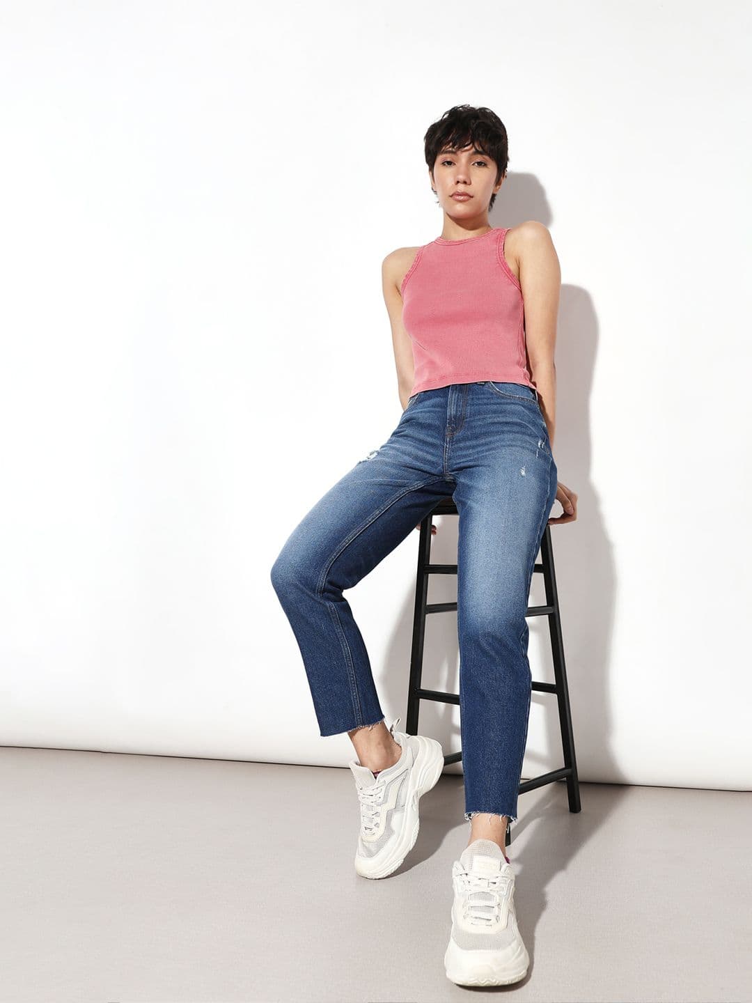 ONLY Women Slim Fit High-Rise Mildly Distressed Light Fade Stretchable Jeans - view 1