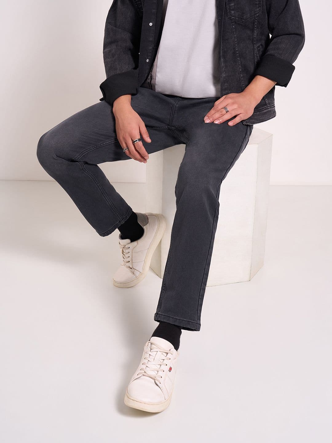 SF JEANS by Pantaloons Men Slim Fit Slash Knee Jeans - view 1