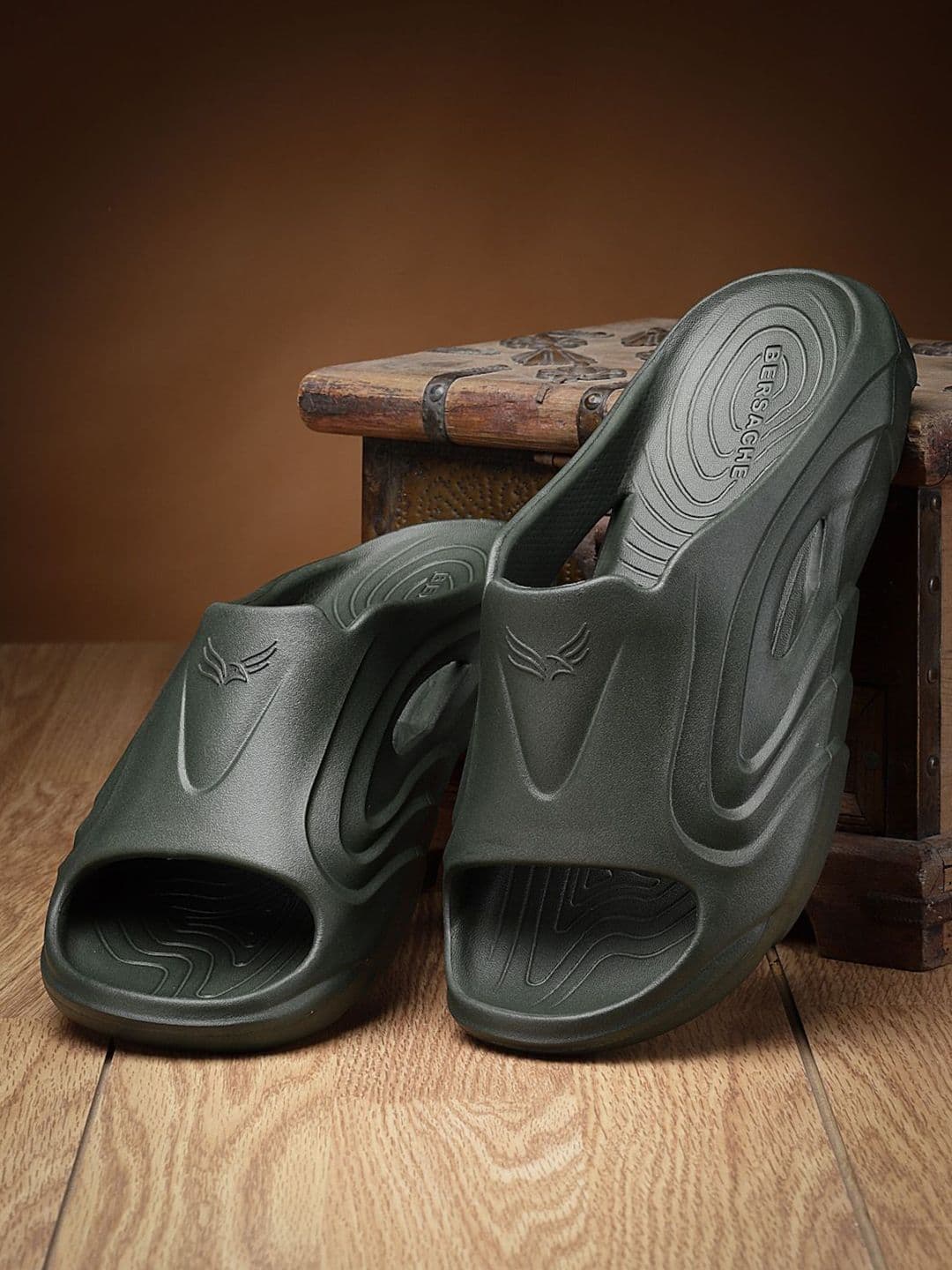 BERSACHE Men Clogs - view 1