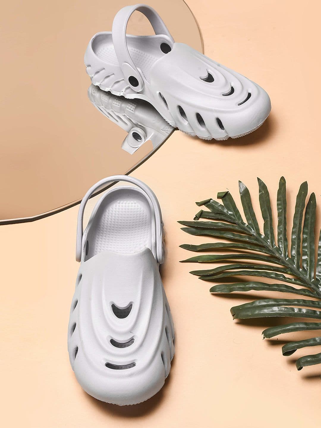 BERSACHE Men Clogs - view 1