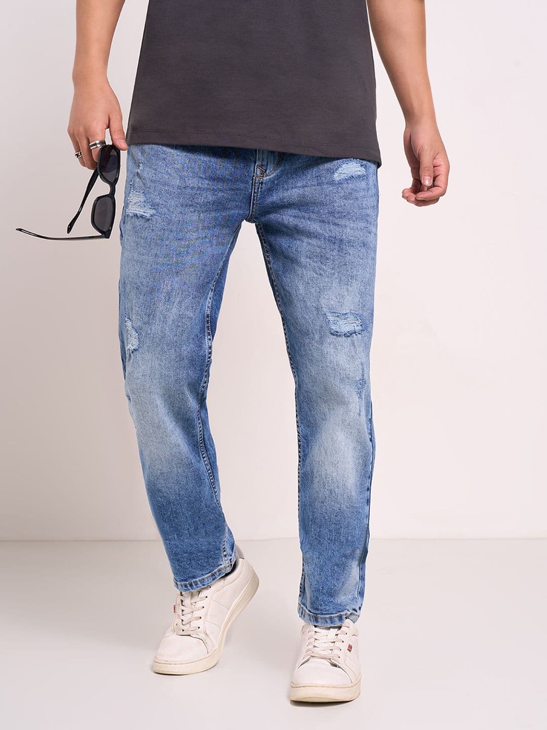 SF JEANS by Pantaloons Men Straight Fit Low Distress Heavy Fade Jeans