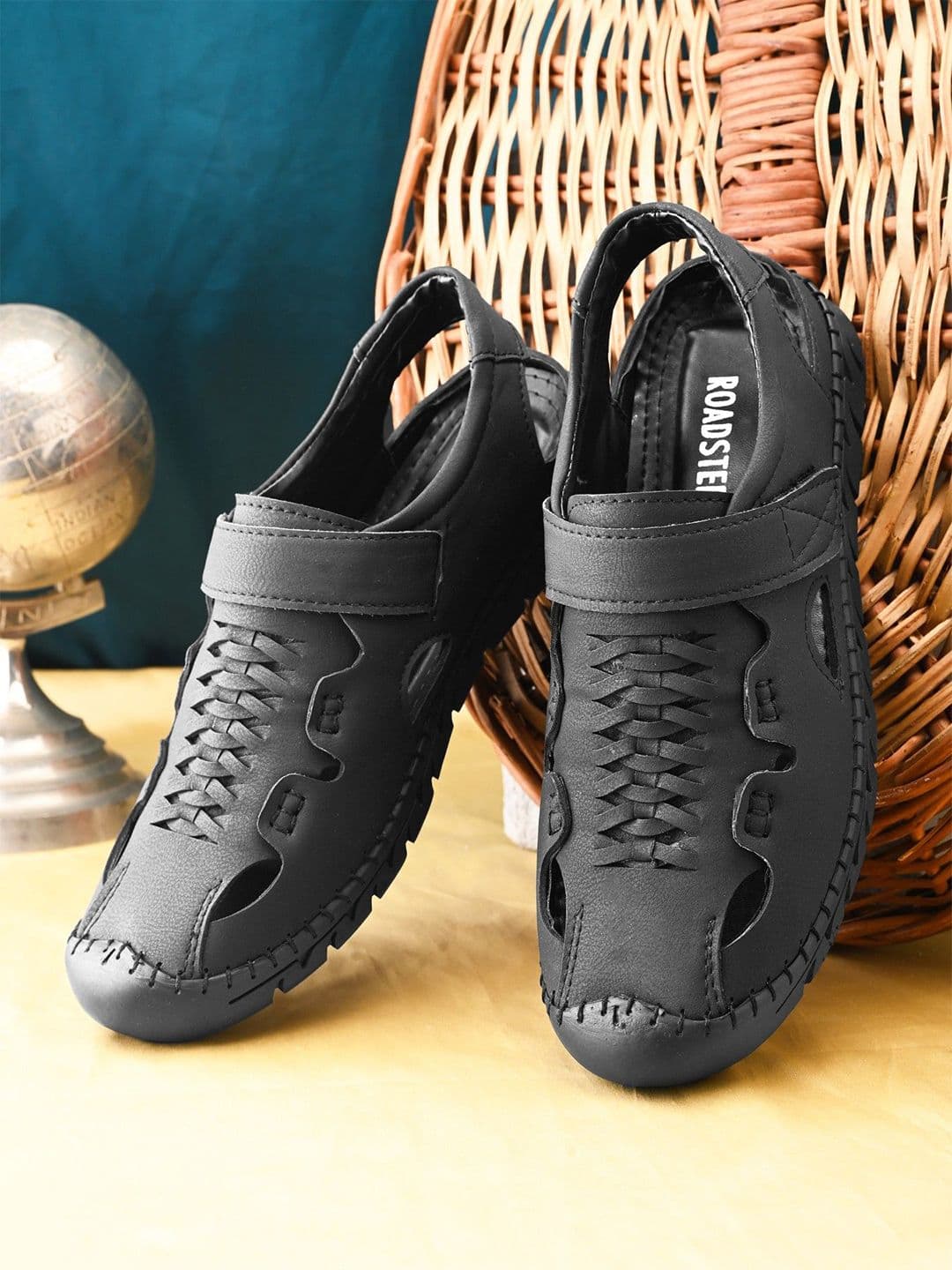 The Roadster Lifestyle Co. Men Textured Round Toe Fisherman Sandals - view 1
