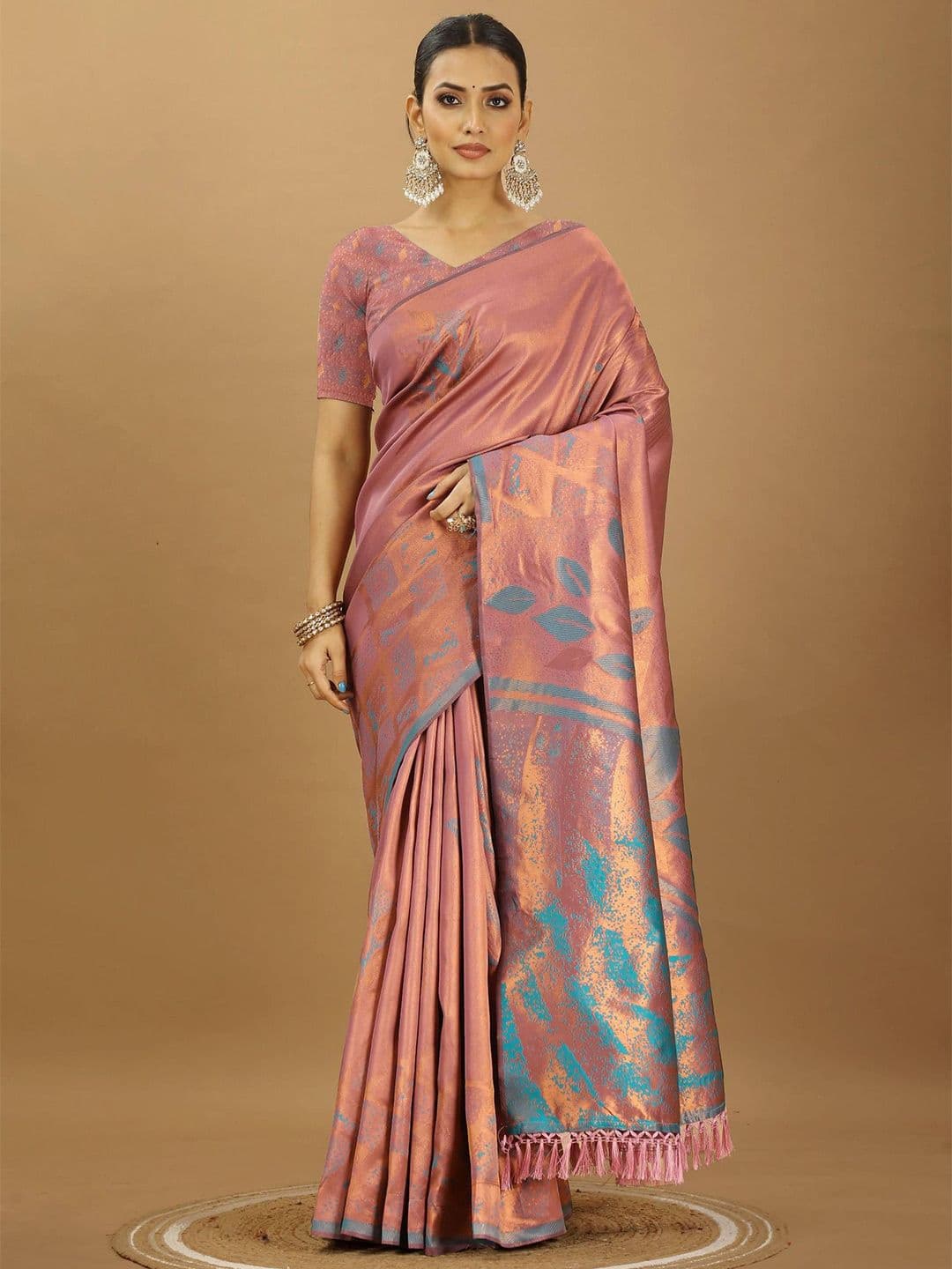 DIVASTRI Woven Design Silk Blend Banarasi Saree - view 1