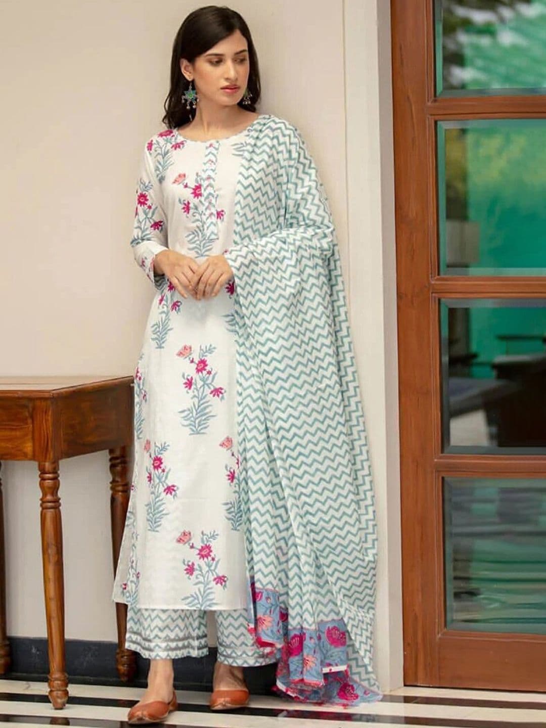 HERE&NOW Women Floral Printed Regular Kurta with Trousers & With Dupatta - view 1
