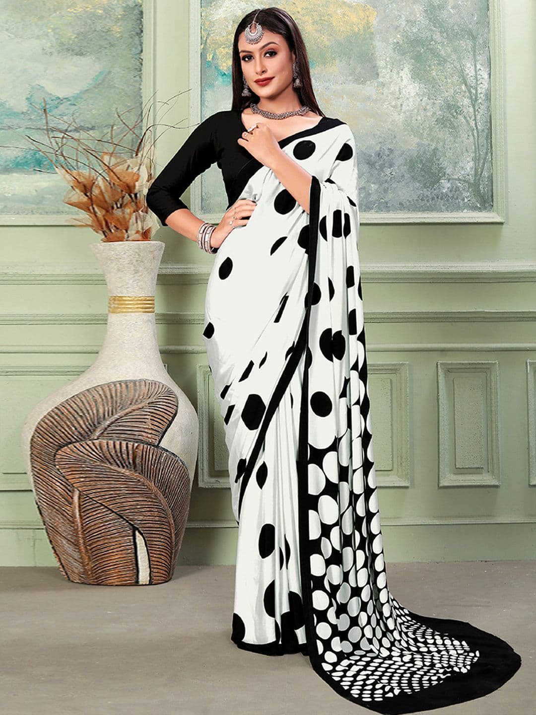 DIVASTRI Polka Dot Pure Crepe Saree - view 1