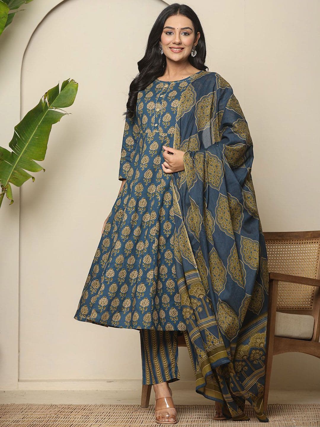 Yufta Floral Printed Pure Cotton Maternity Anarkali Kurta With Trousers & Dupatta - view 1