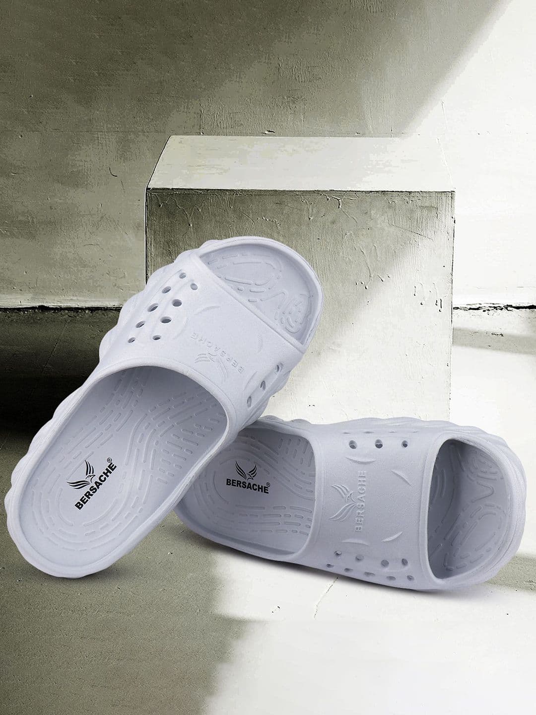 BERSACHE Men Extra Soft Classic With Ultra Soft & Flexibility Sliders - view 1
