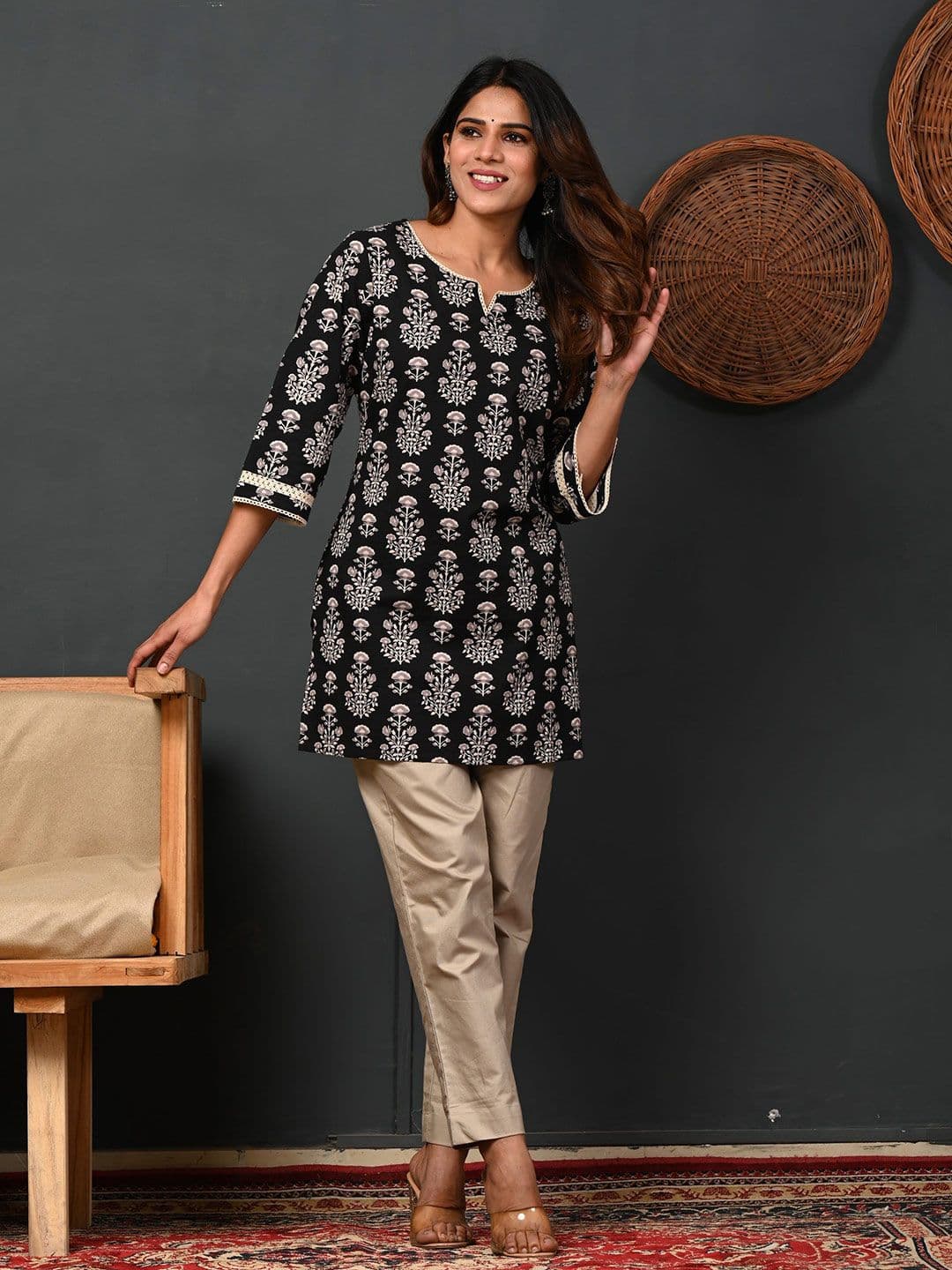 Rimeline Women Ethnic Motifs Printed Gotta Patti Pure Cotton Kurti - view 1
