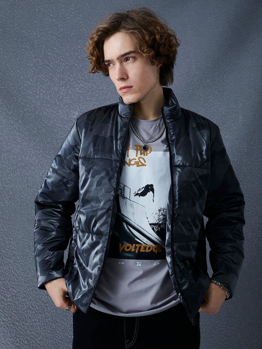 VOLTEDGE Men Mock Collar Camouflage Printed Cotton Casual Lightweight Padded Jacket - view 1