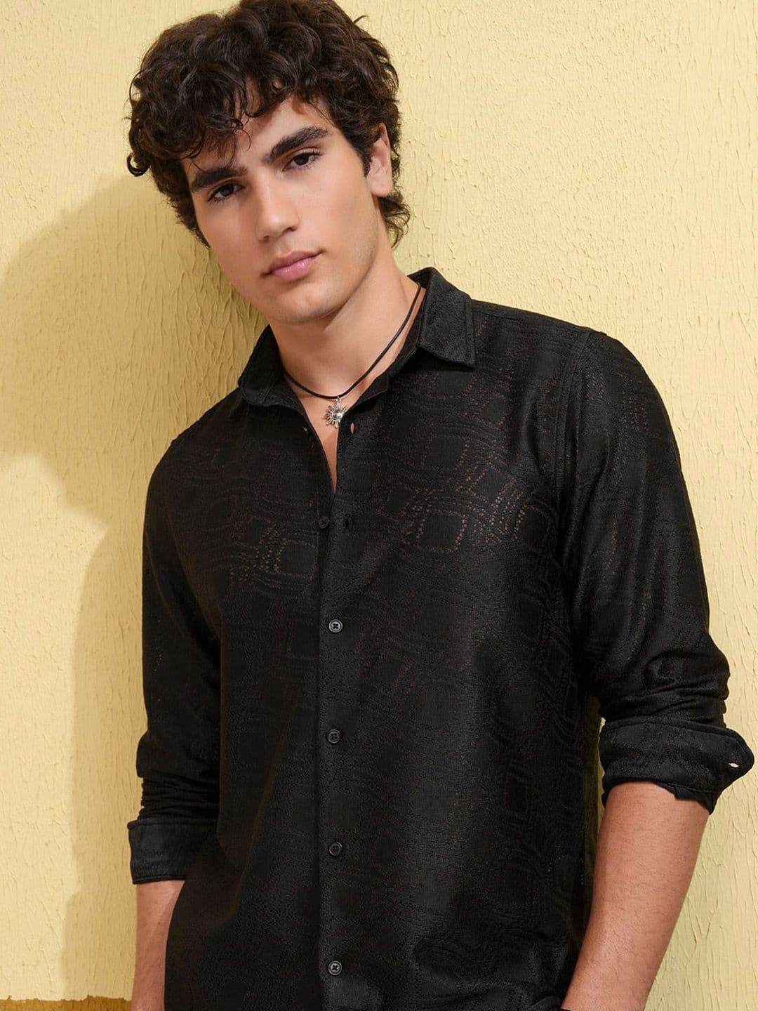 HIGHLANDER Men Slim Fit Spread Collar Textured Casual Shirt - view 1