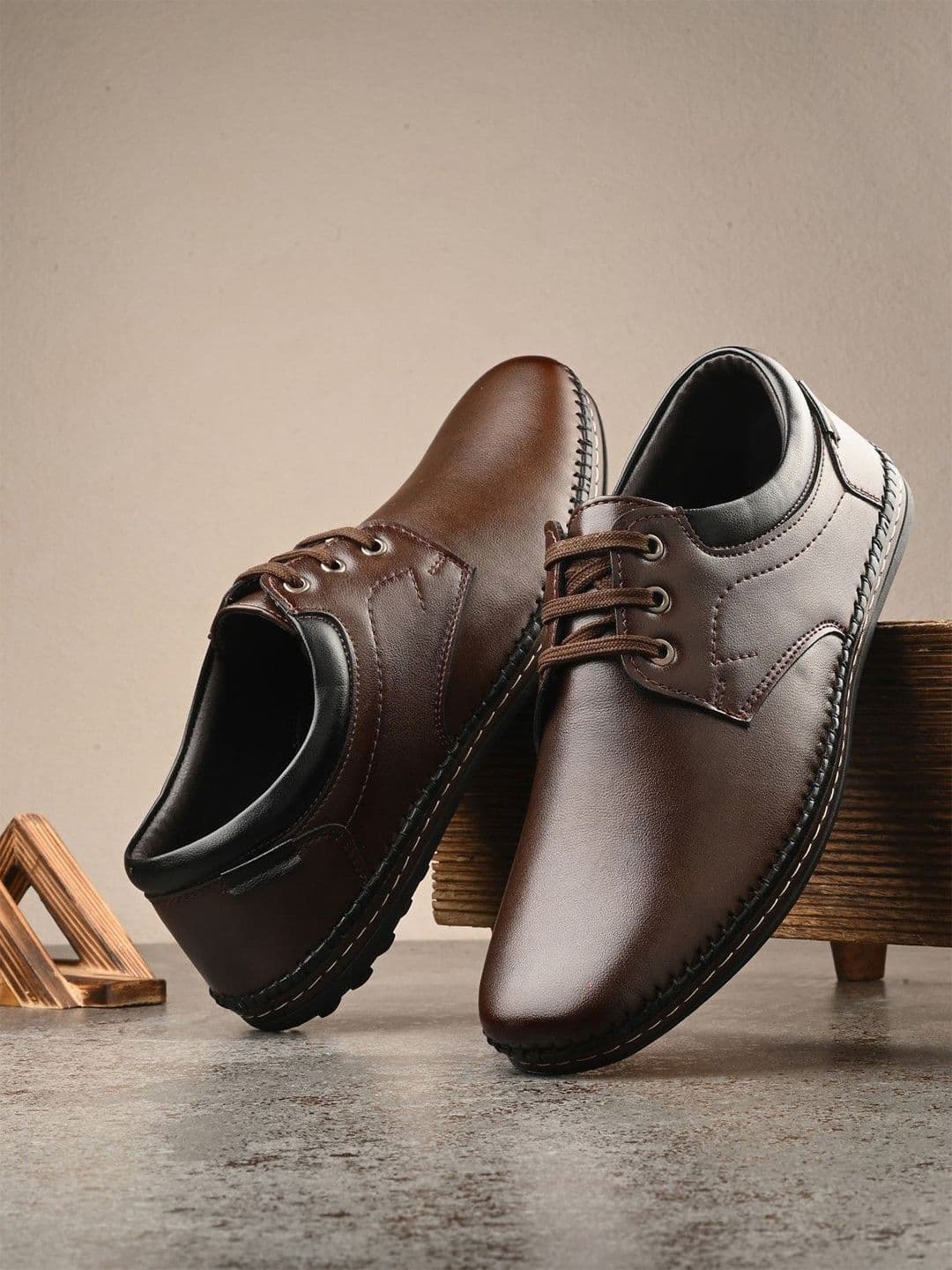 Rising Wolf Men Walking Non-Marking Shoes - view 1
