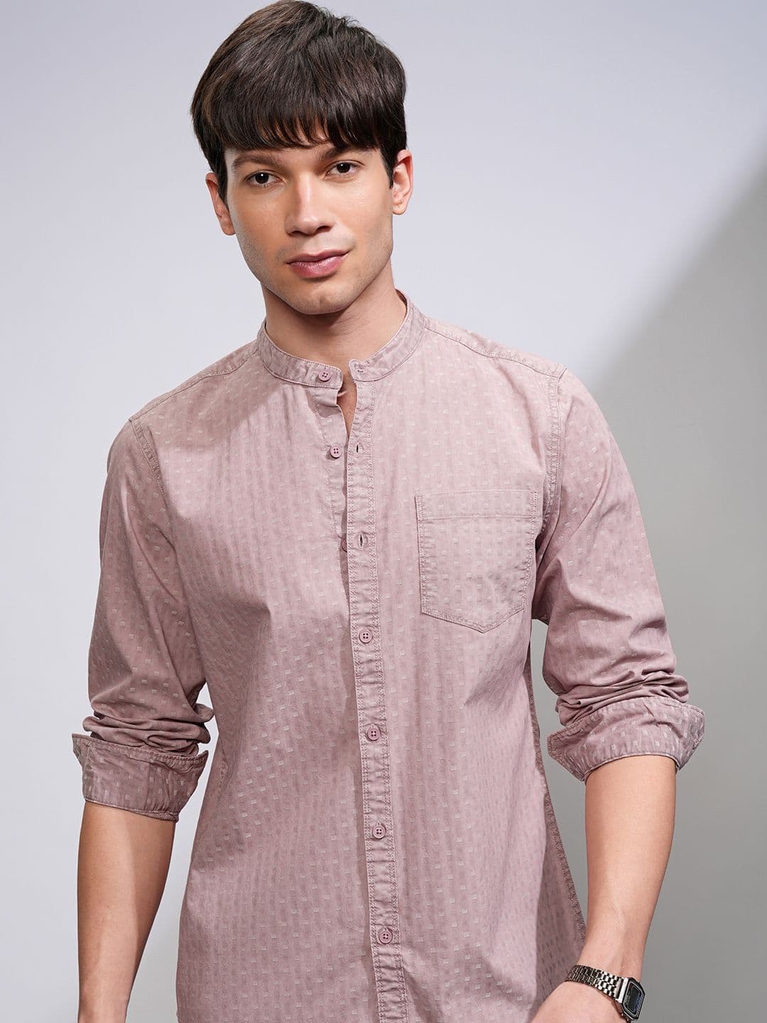 HIGHLANDER Men Sulphur Washed Mandarin Collar Sleeve Rollup Slim Fit Casual shirt - view 1