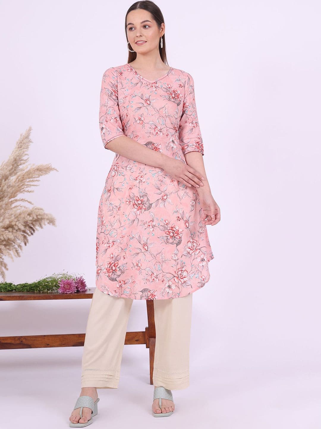 AURELIA Floral Printed V- Neck Pure Cotton Straight Kurta - view 1