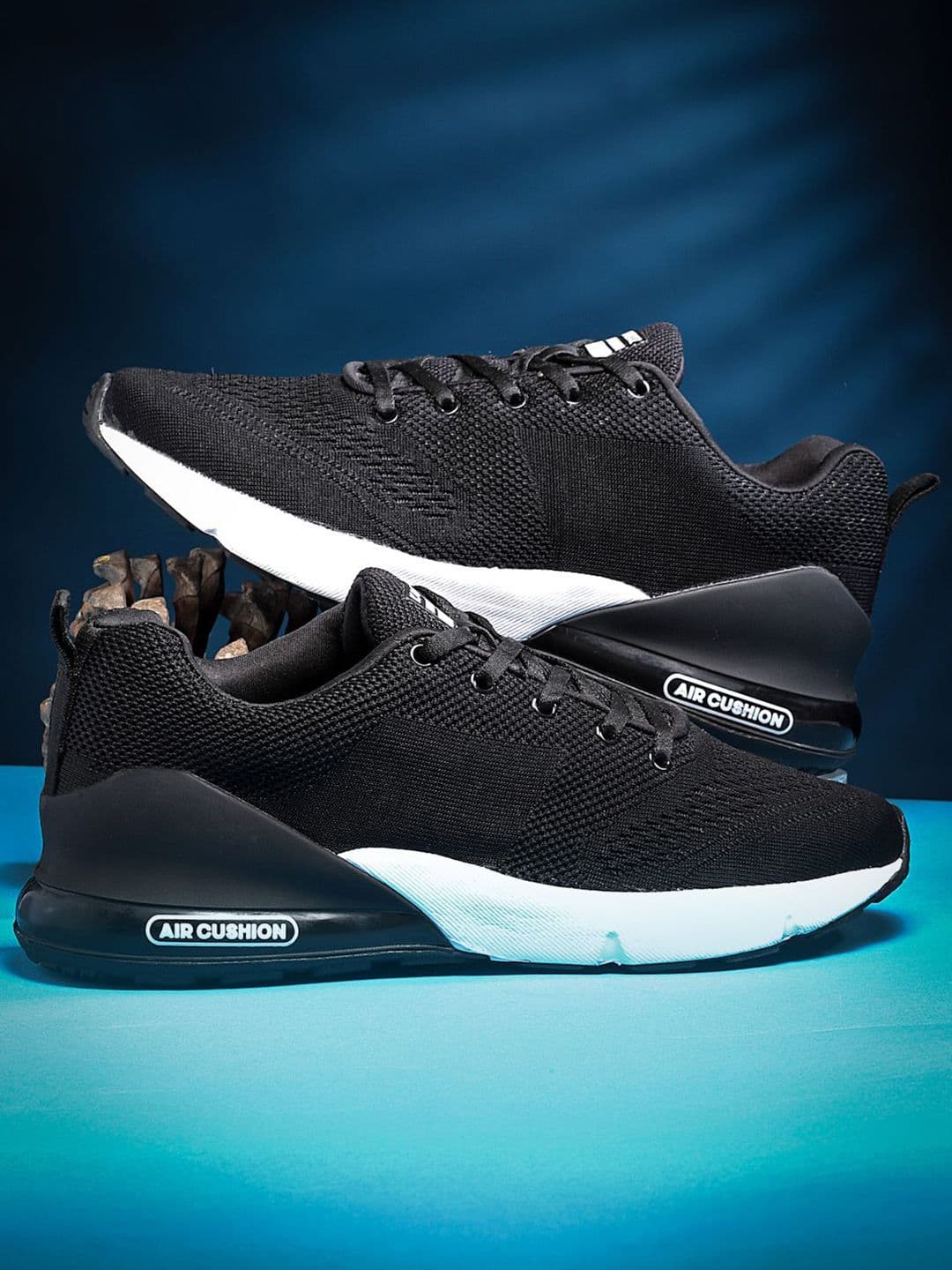 KANGAROOZ Men Abzorb Lace-Ups Running Non-Marking Shoes - view 1