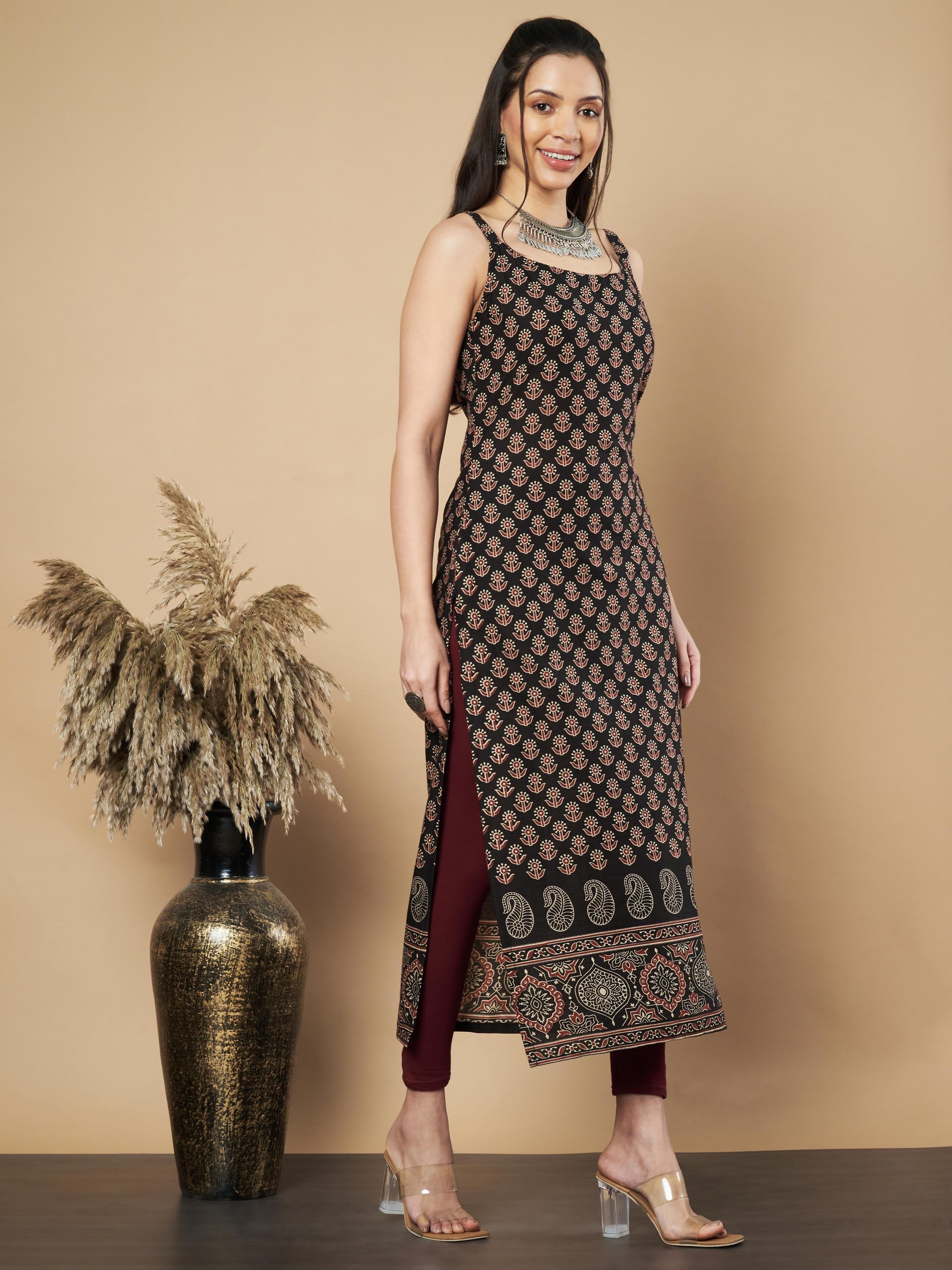 Vbuyz Womens Black Floral Printed Straight Cotton Square Neck Sleeveless Kurta - view 1