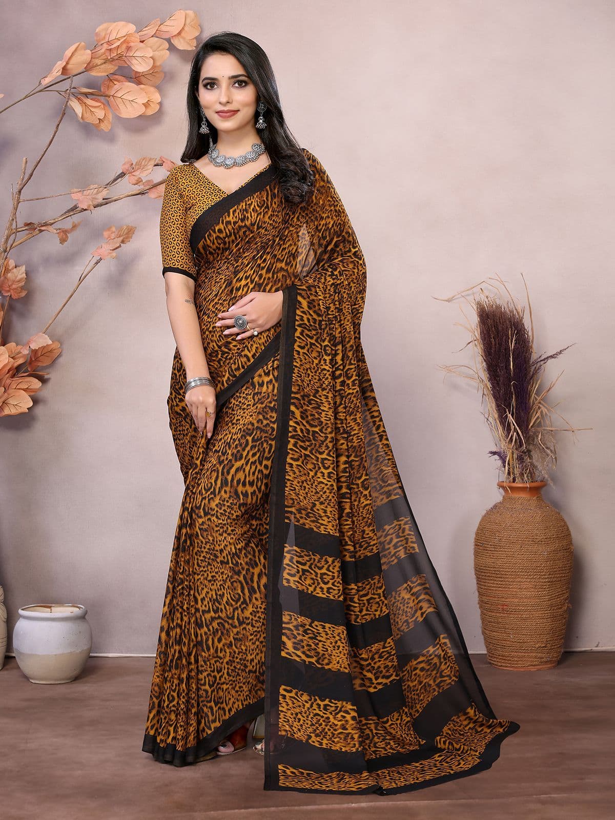Moda Rapido Abstract Printed Saree With Blouse Piece - view 1