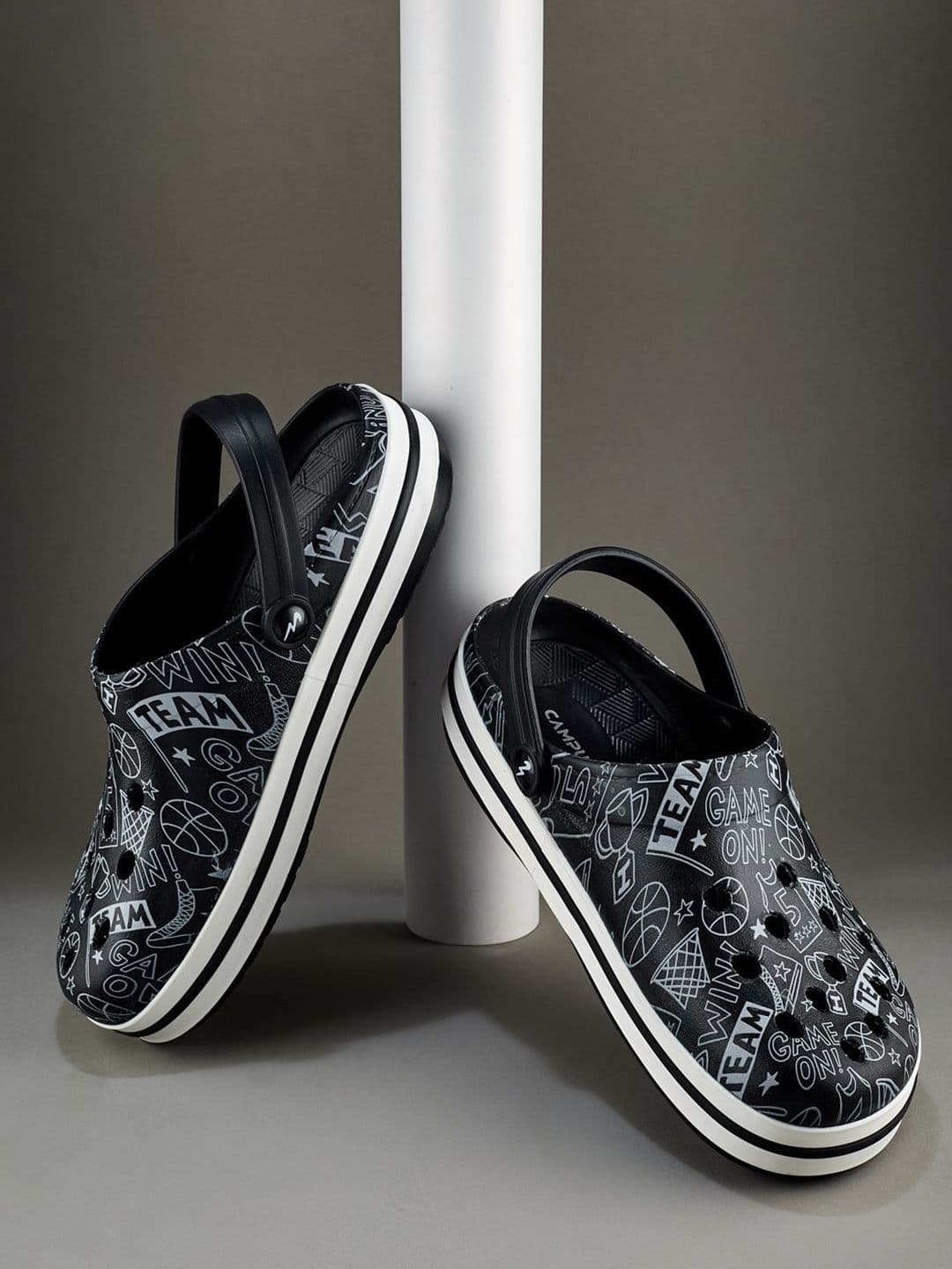 Campus Men GC-4025 Printed Clogs - view 1