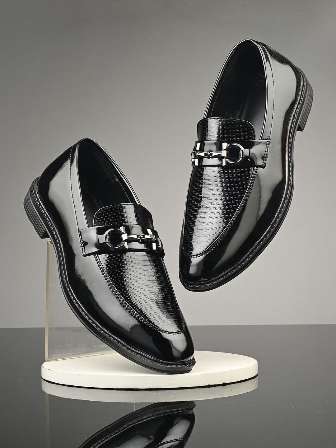 HERE&NOW Men Textured Leather Formal Loafers - view 1