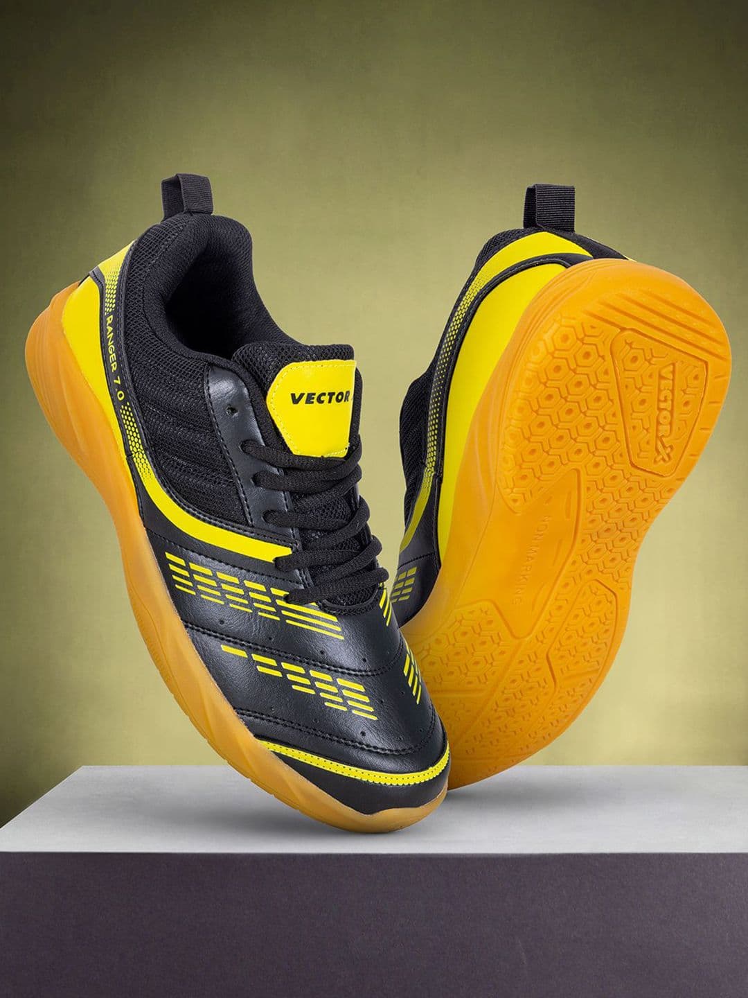 VECTOR X Ranger 7.0 Synthetic Mesh Upper Rubber Sole Badminton Court Shoes - view 1