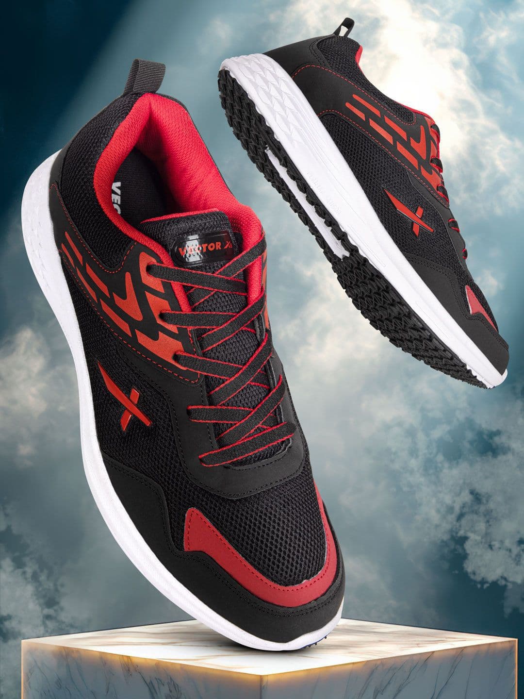 VECTOR X Men Running Non-Marking Shoes - view 1