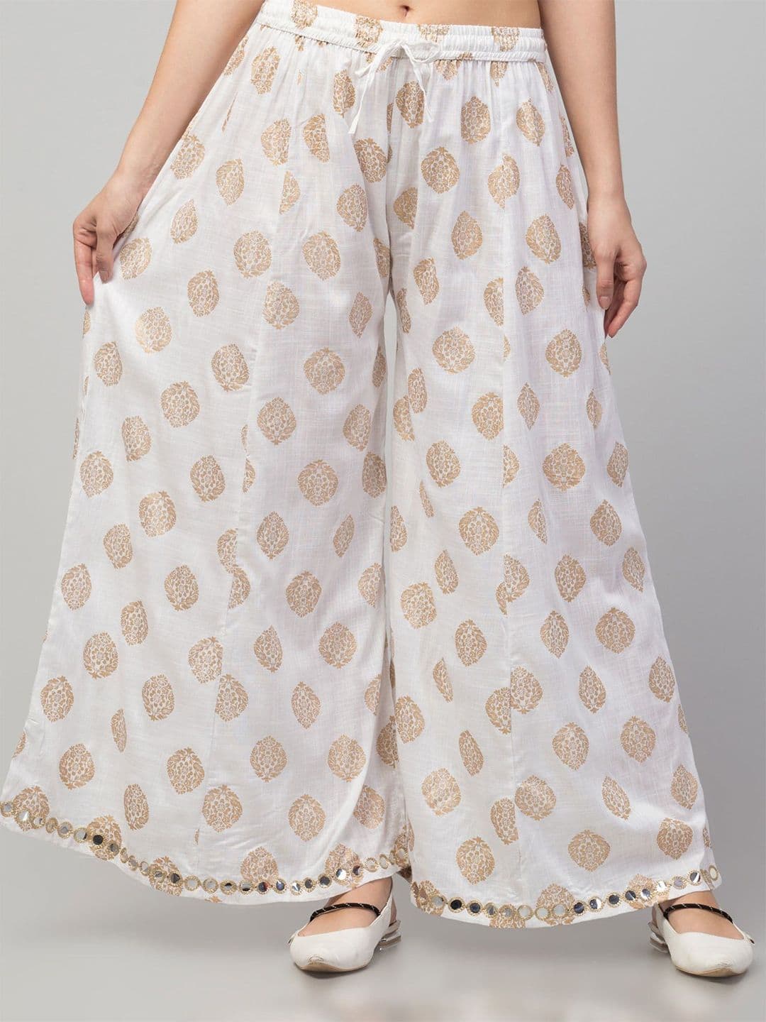 FAMBEE Women Floral Printed Flared Knitted Palazzos - view 1