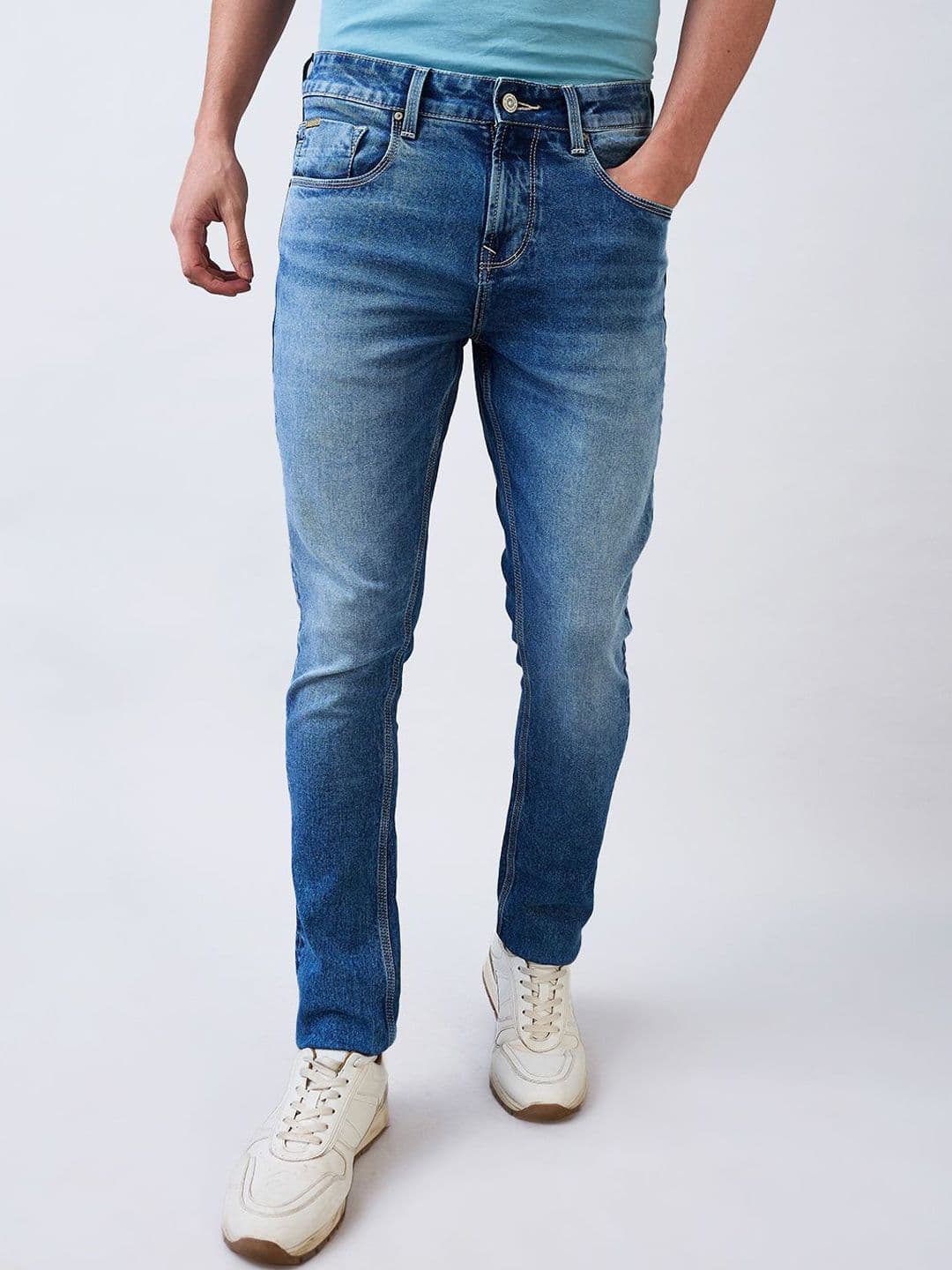 SPYKAR Men Slim Fit Low-Rise Slash Knee Jeans - view 1