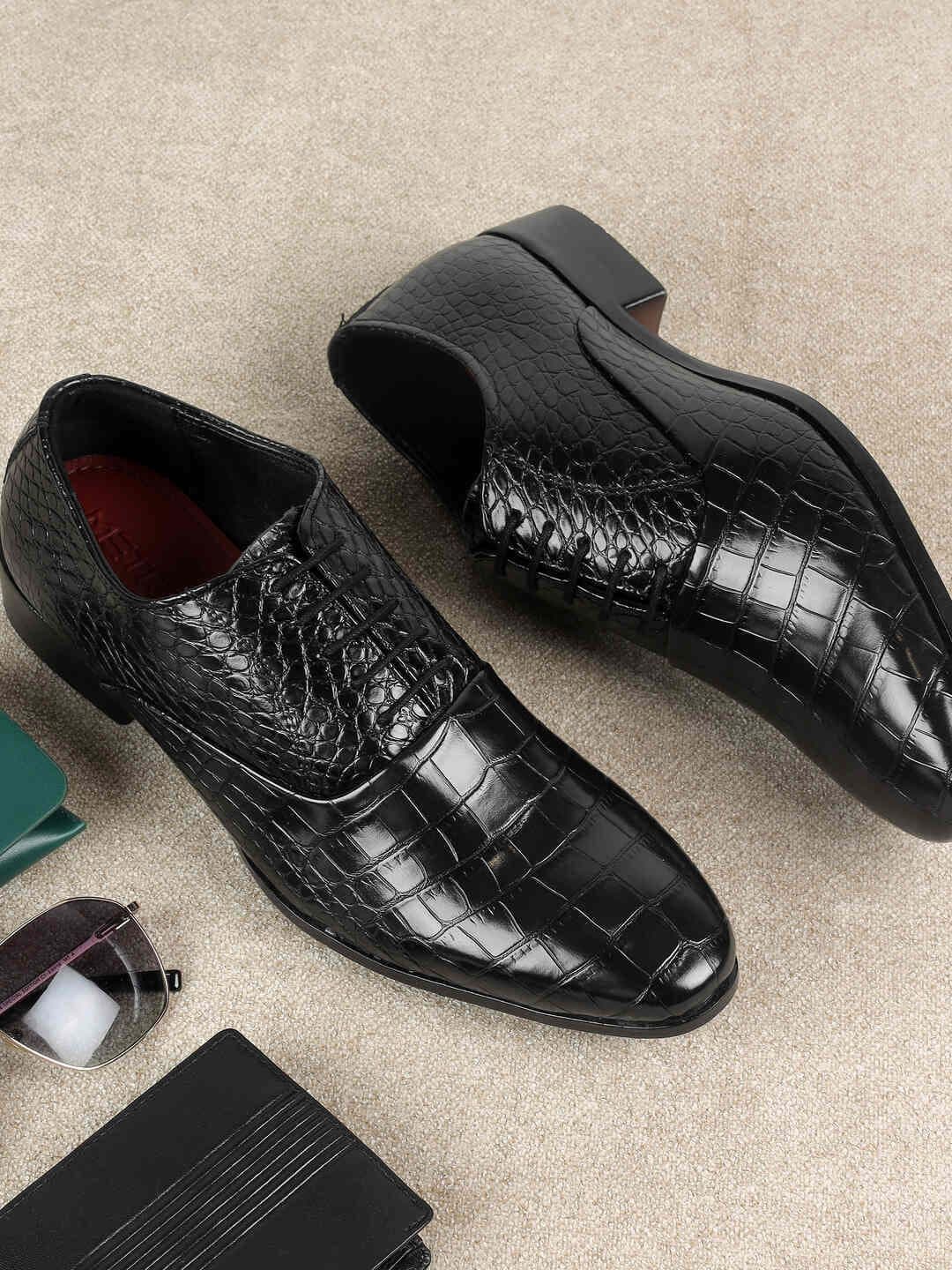 Metro Men Textured Formal Oxfords - view 1