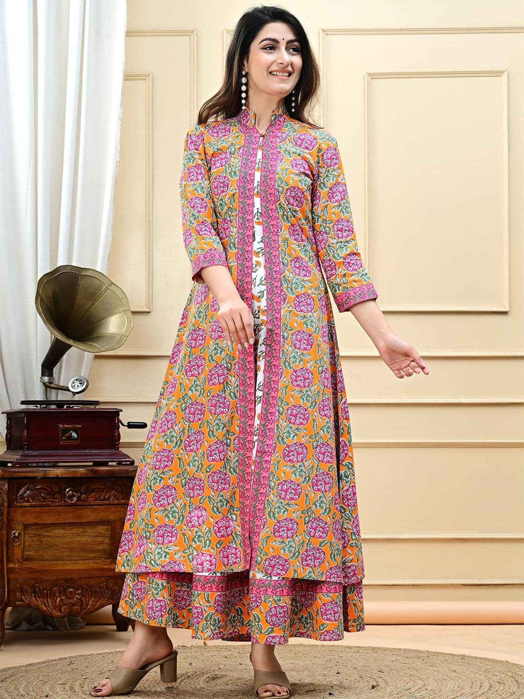 DSS FASHION Women Floral Printed Pure Cotton Panelled Anarkali Kurti - view 1
